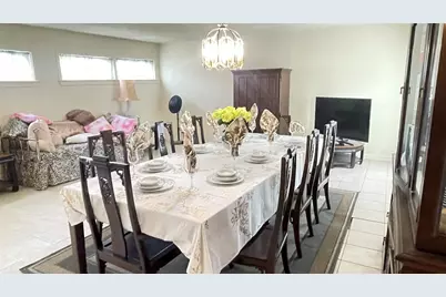 17 Manor Way, Galveston, TX 77550 - Photo 5