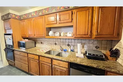 17 Manor Way, Galveston, TX 77550 - Photo 11