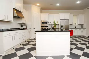 2032 Arrowood Glen Dr, Houston, TX 77077 - Photo 15