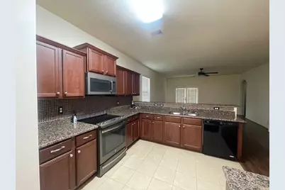 8739 Leclaire Meadow Drive, Humble, TX 77338 - Photo 5