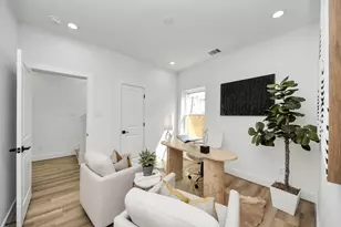 4327 Center St, Houston, TX 77007 - Photo 9