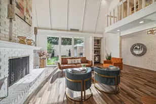 5407 John Dreaper Dr, Houston, TX 77056 - Photo 11