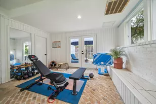 5407 John Dreaper Dr, Houston, TX 77056 - Photo 25