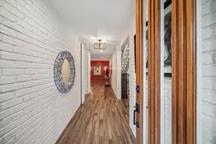 5407 John Dreaper Dr, Houston, TX 77056 - Photo 5