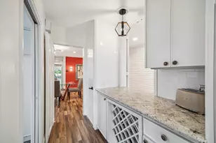 5407 John Dreaper Dr, Houston, TX 77056 - Photo 17