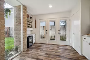 5407 John Dreaper Dr, Houston, TX 77056 - Photo 15