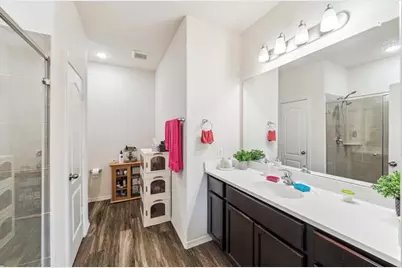 13127 Clifton Hill Lane, Houston, TX 77044 - Photo 11