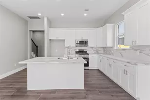 5506 Pershing St, Houston, TX 77033 - Photo 9