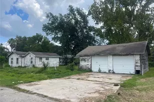 7002 Jay St, Houston, TX 77028 - Photo 3