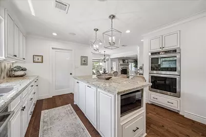 627 Ramblewood Road, Houston, TX 77079 - Photo 13