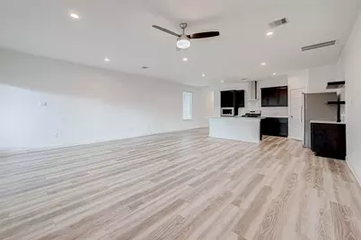 3204 Crown Gate Drive, Houston, TX 77047 - Photo 7