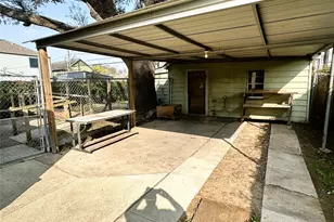 934 Dorothy St, Houston, TX 77008 - Photo 11