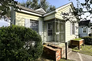 934 Dorothy St, Houston, TX 77008 - Photo 9
