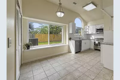 13635 Repa Lane, Houston, TX 77014 - Photo 9
