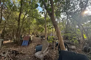 4320 Banner Dr, Houston, TX 77013 - Photo 31