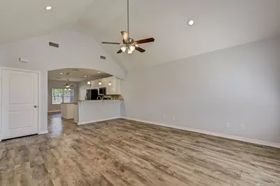 12738 Lake Conroe Hills Drive, Willis, TX 77318 - Photo 11