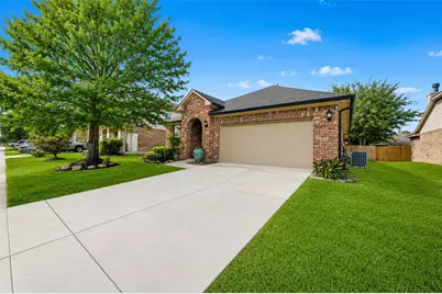 8635 Sunny Gallop Drive, Tomball, TX 77375 - Photo 17