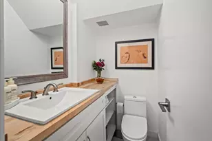 2100 Tanglewilde St, Houston, TX 77063 - Photo 17
