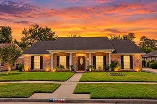 1051 W Donovan St, Houston, TX 77091 - Photo 1