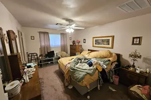 1051 W Donovan St, Houston, TX 77091 - Photo 9