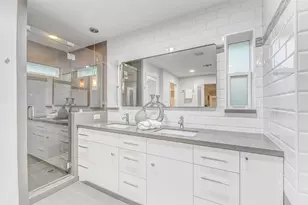 12326 Old Oaks Dr, Houston, TX 77024 - Photo 13