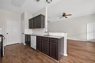 279 Adobe Terrace S, Conroe, TX 77316 - Photo 9