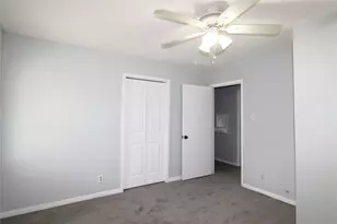 402 Chandler Dr, Baytown, TX 77521 - Photo 9