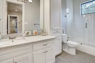 5655 Locke Ln, Houston, TX 77056 - Photo 31