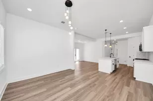 8106 Locksley St, Houston, TX 77078 - Photo 13