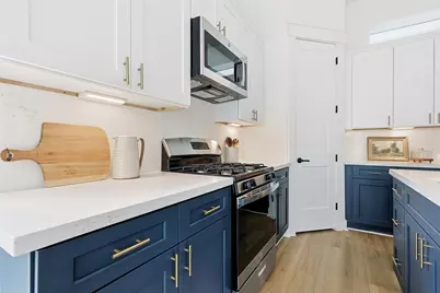 8918 Sunshine Laverne Lane, Houston, TX 77080 - Photo 11