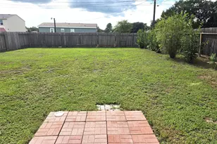 2009 6th St, Hempstead, TX 77445 - Photo 5