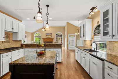 23 Saint Simons Court, Sugar Land, TX 77479 - Photo 19
