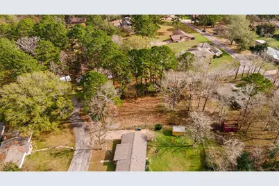 2206 Easley Circle, Huntsville, TX 77320 - Photo 3