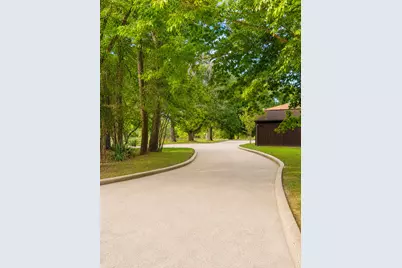2405 Carriage Lamp Lane, Conroe, TX 77384 - Photo 27