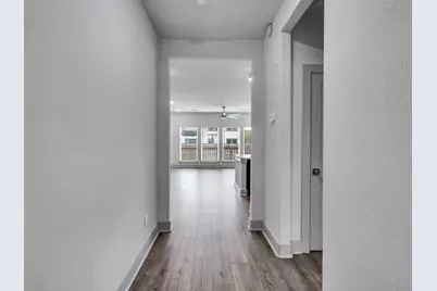 10513 Chesterfield Drive, Houston, TX 77051 - Photo 5