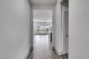 10513 Chesterfield Dr, Houston, TX 77051 - Photo 5