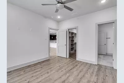 10513 Chesterfield Drive, Houston, TX 77051 - Photo 21