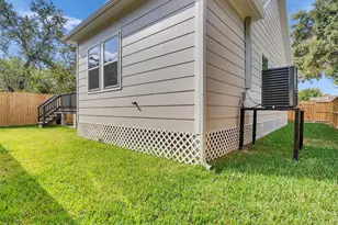 10513 Chesterfield Dr, Houston, TX 77051 - Photo 29