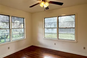 219 Moore St, Navasota, TX 77868 - Photo 11