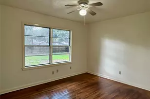 219 Moore St, Navasota, TX 77868 - Photo 7