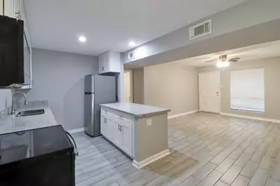 5929 Queensloch Drive #235, Houston, TX 77096 - Photo 5