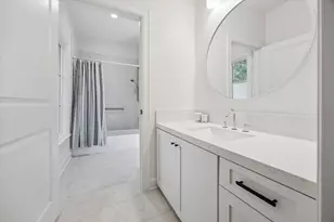 2030 Quenby St, Houston, TX 77005 - Photo 29