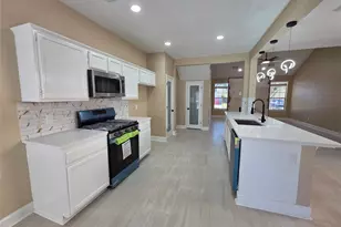 4435 Girl Scout Ln, Friendswood, TX 77546 - Photo 7