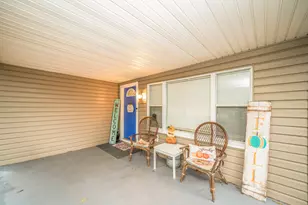 208 E Center St, White Oak, TX 75693 - Photo 3