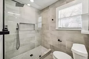 801 Woodcrest Dr, Houston, TX 77018 - Photo 13
