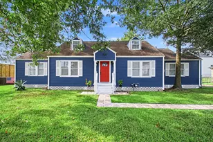 801 Woodcrest Dr, Houston, TX 77018 - Photo 1