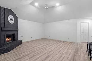 11303 Wilkenberg Dr, Houston, TX 77066 - Photo 7