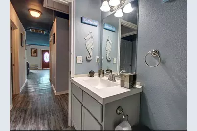 641 4th Street, Dickinson, TX 77539 - Photo 17