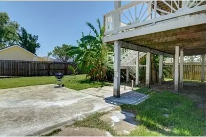 641 4th Street, Dickinson, TX 77539 - Photo 31