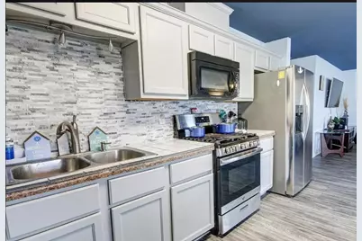 641 4th Street, Dickinson, TX 77539 - Photo 11